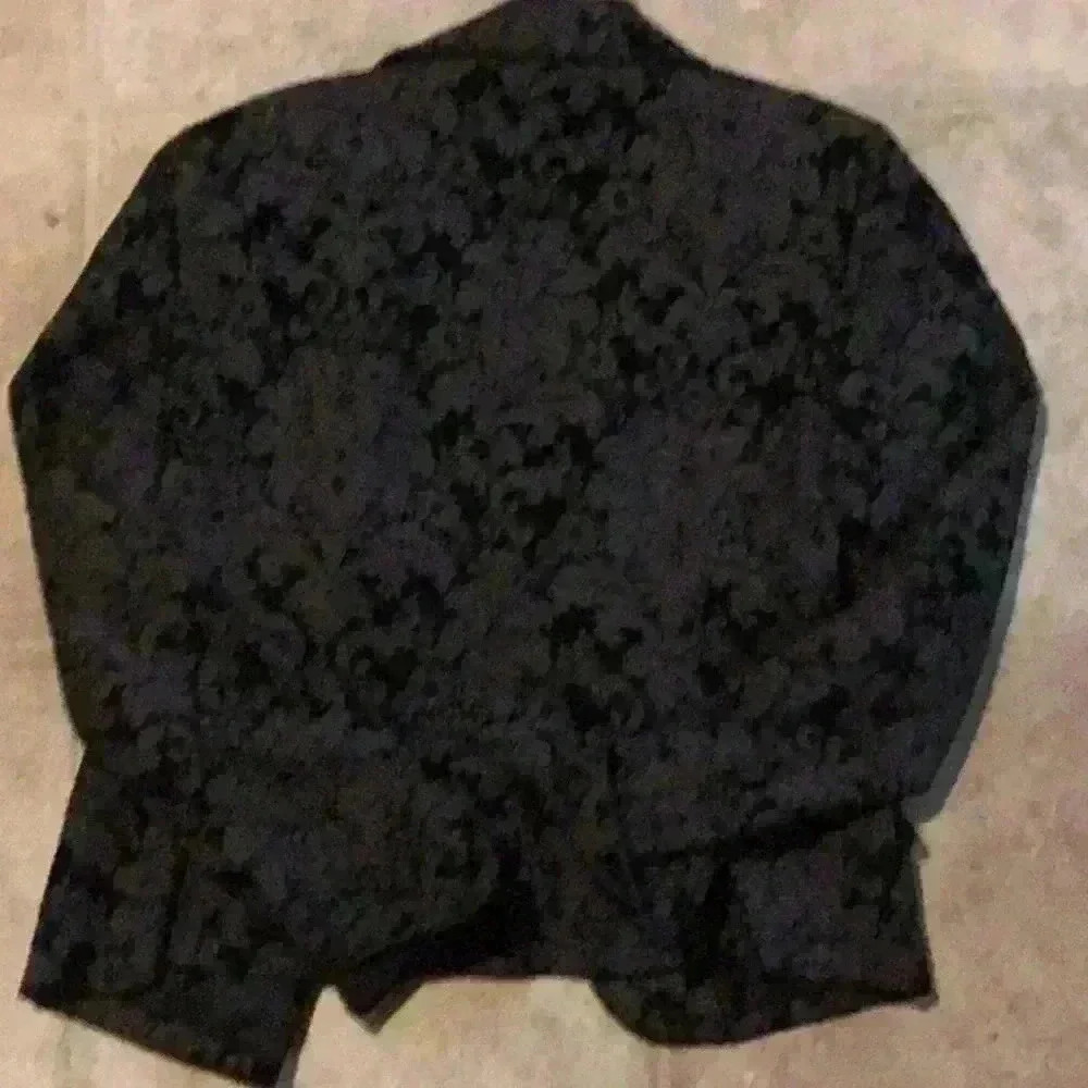 Evan Picone Black and Gray Floral Print Blazer - Picture 2 of 3